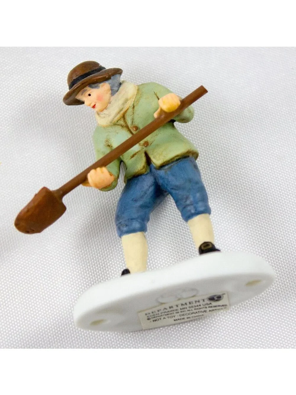 Department 56 charming piece